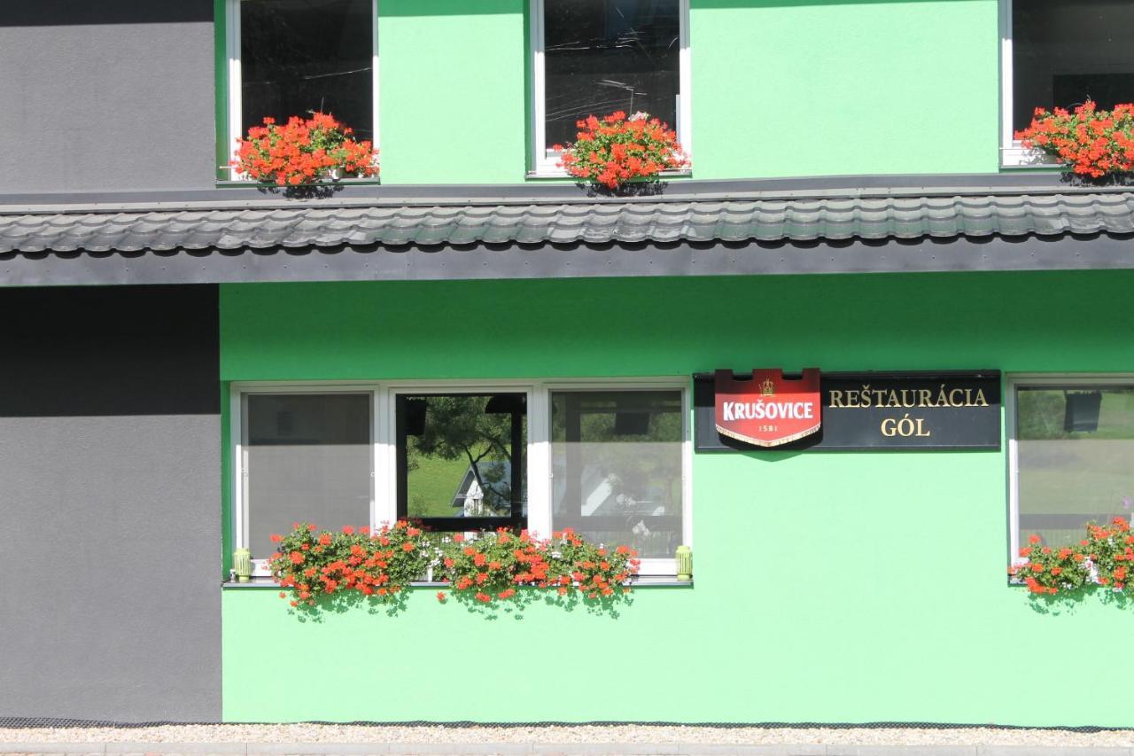 ホテル Restauracia Gol Oravske Vesele エクステリア 写真